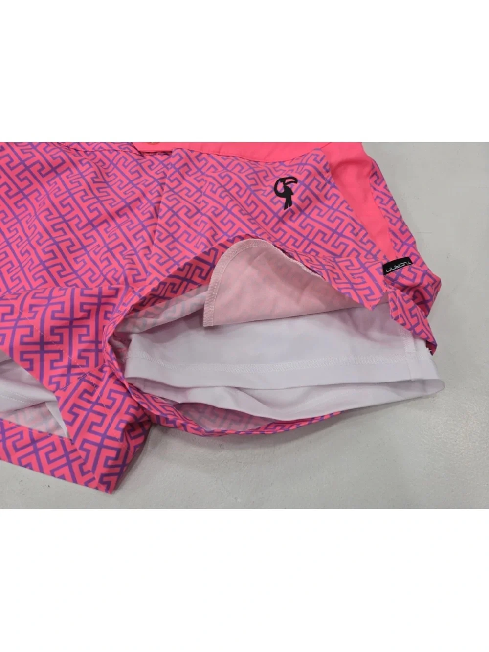 Tucann Coral Pink Swim Trunks Liner Geometric Pockets 3” Size Small Mens